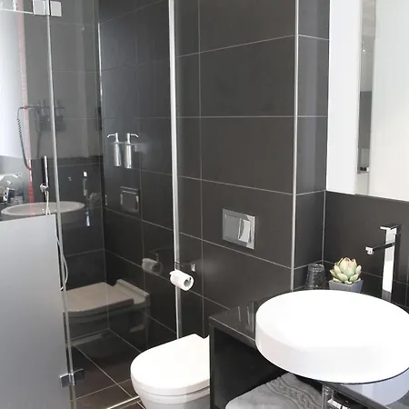 Grey Hotel 3*