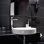 Ξενοδοχείο Grey 3*